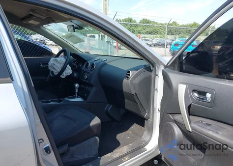 2014 Nissan Rogue Select S z USA, uszkodzony, nr VIN JN8AS5MV7EW706618